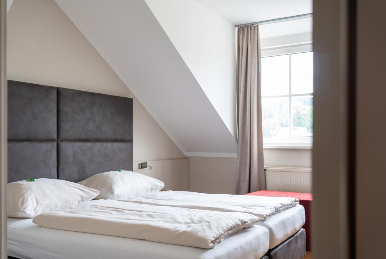 Eee Hotel Перг Экстерьер фото