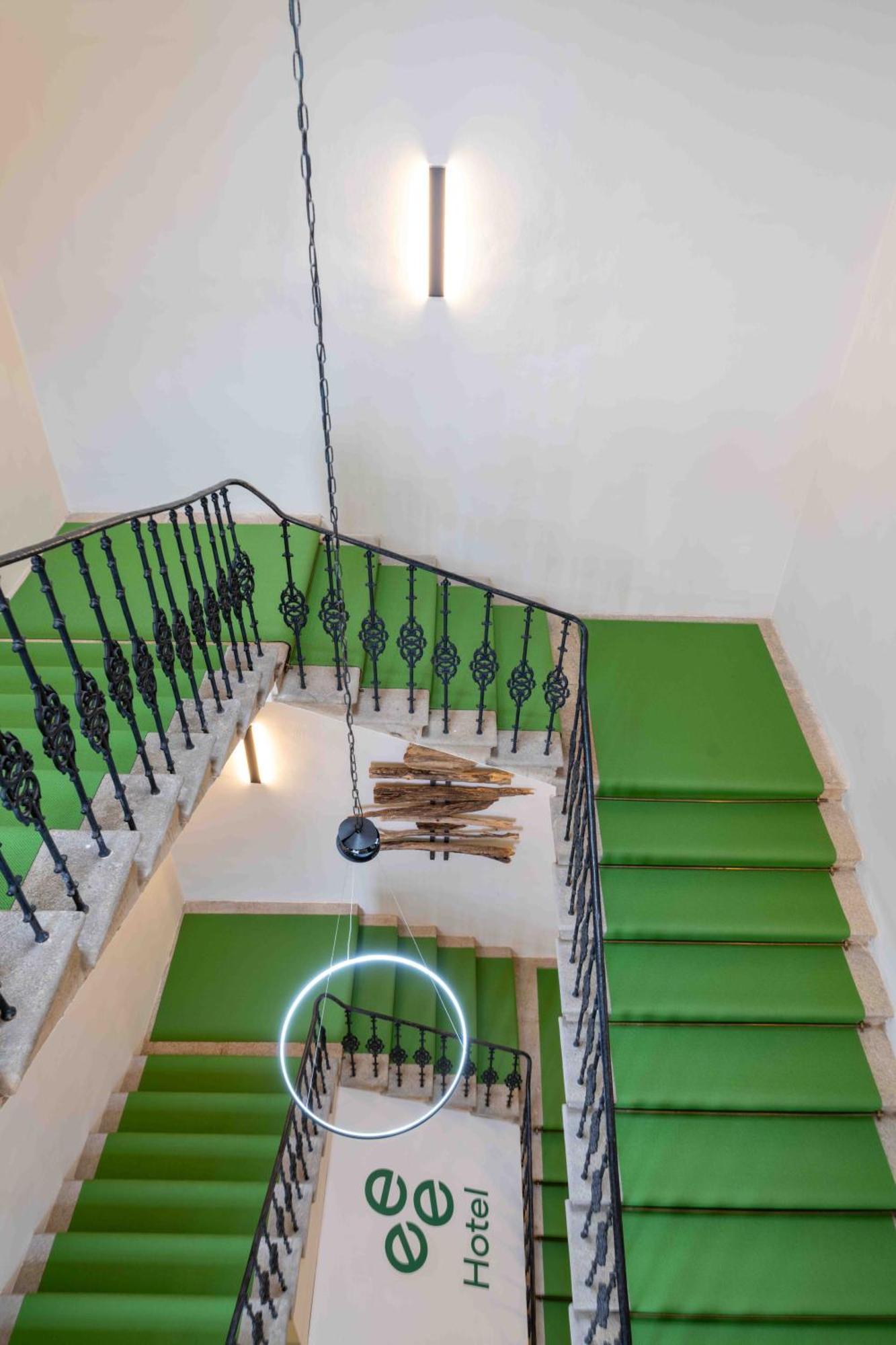Eee Hotel Перг Экстерьер фото