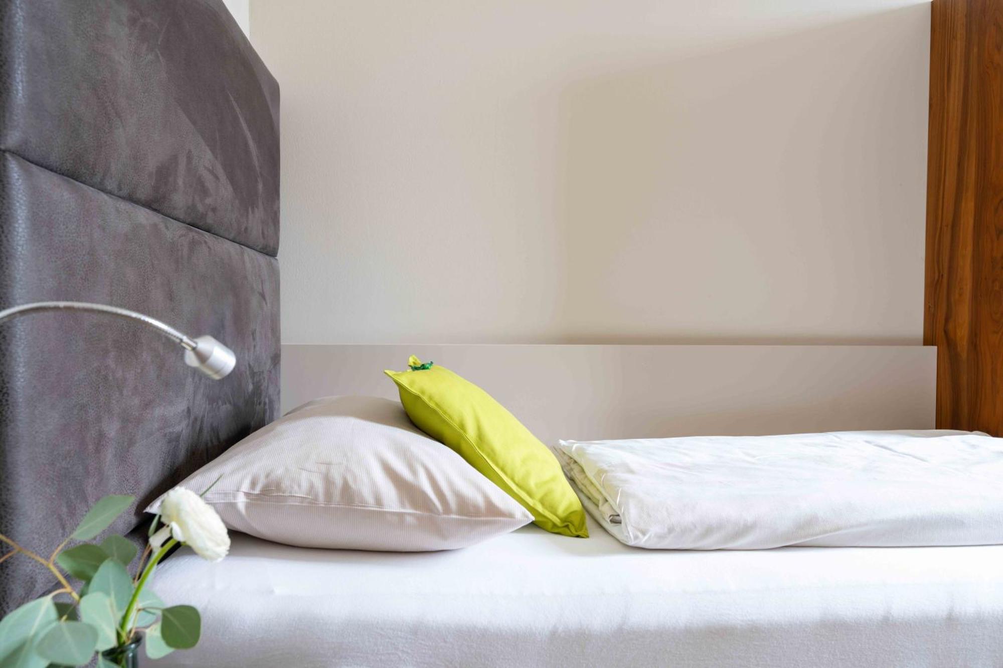 Eee Hotel Перг Экстерьер фото