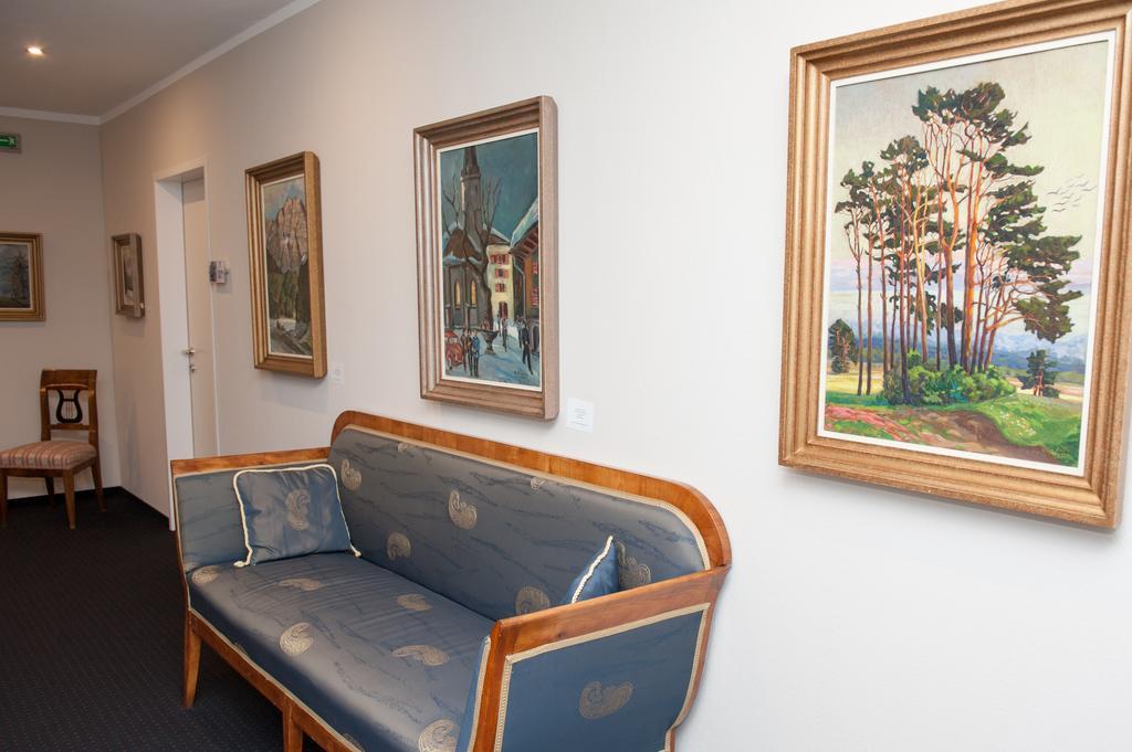 Eee Hotel Перг Экстерьер фото