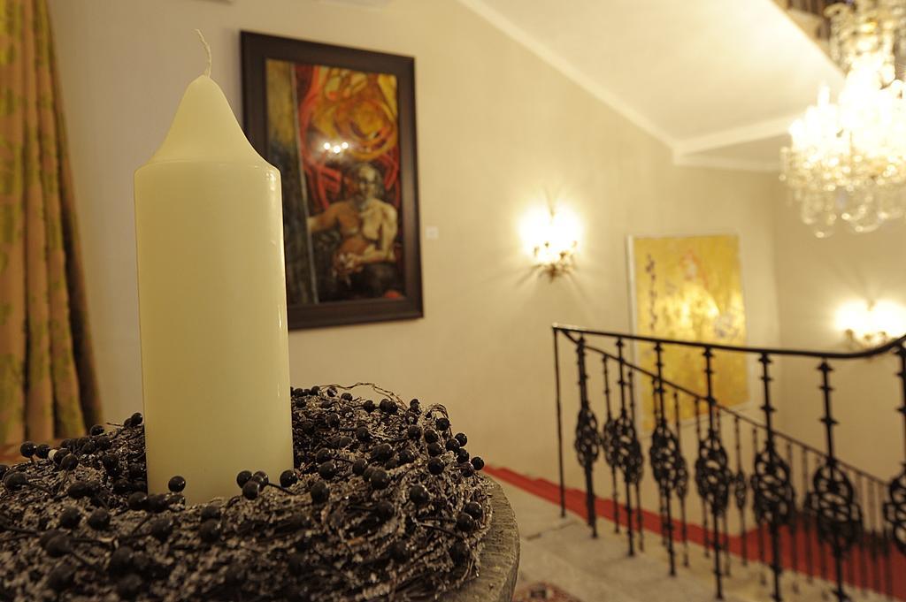 Eee Hotel Перг Экстерьер фото